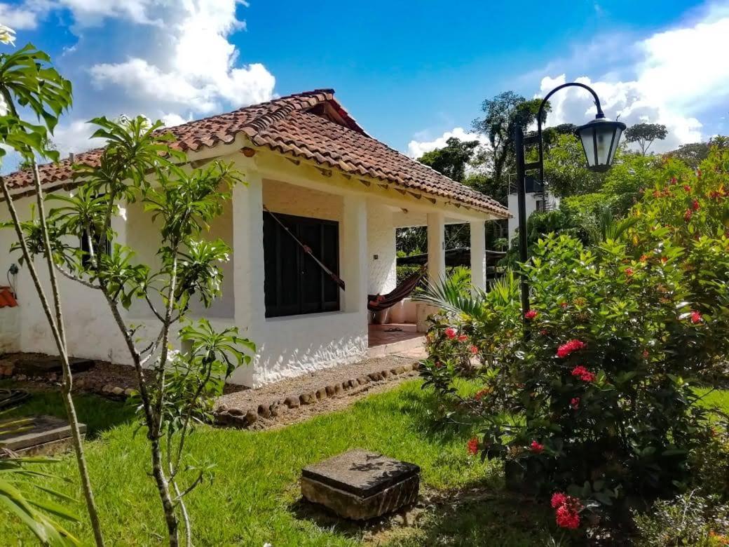 ויז'אוויסנסיו Hotel Campestre Arboretto מראה חיצוני תמונה