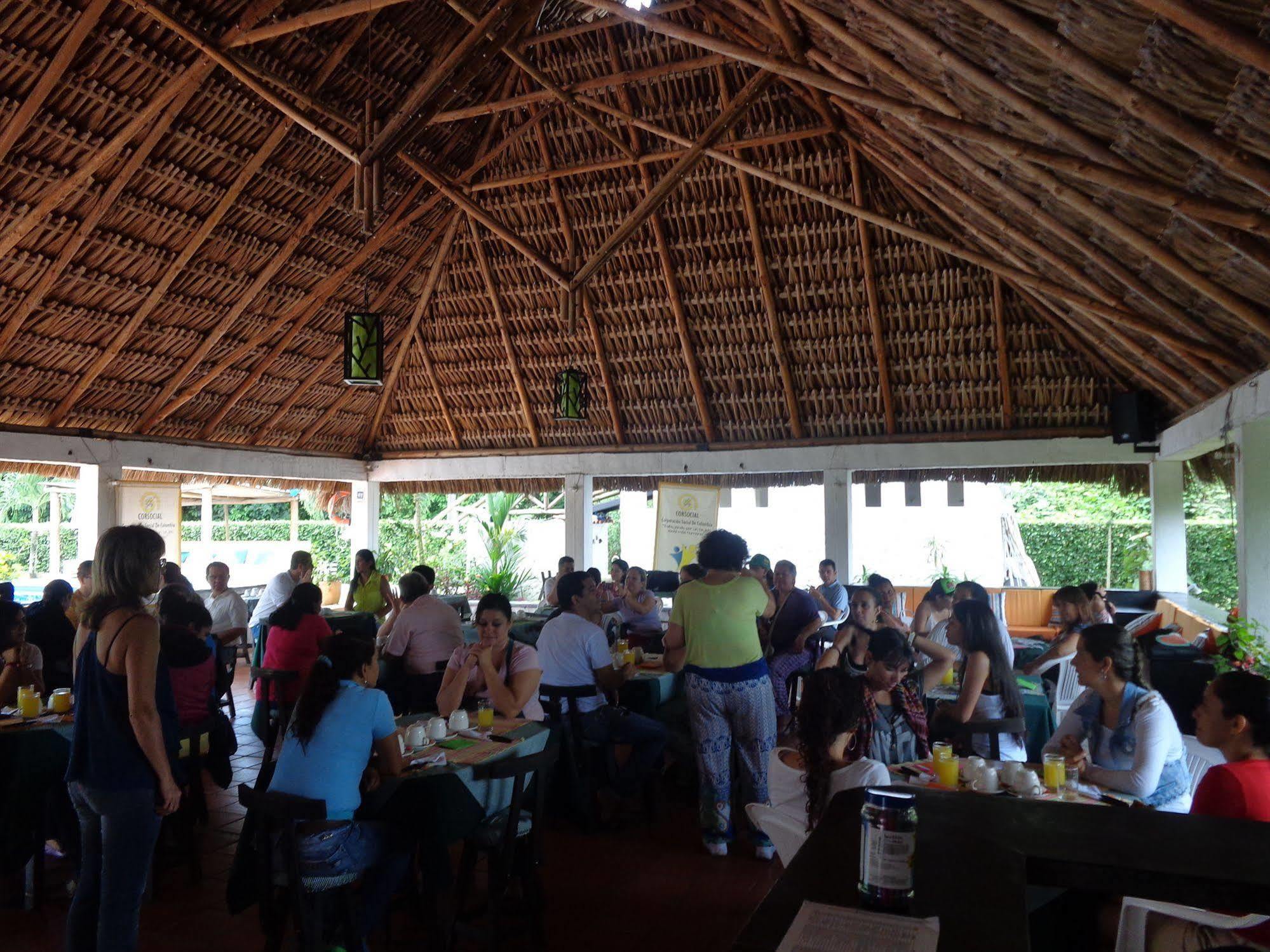 ויז'אוויסנסיו Hotel Campestre Arboretto מראה חיצוני תמונה