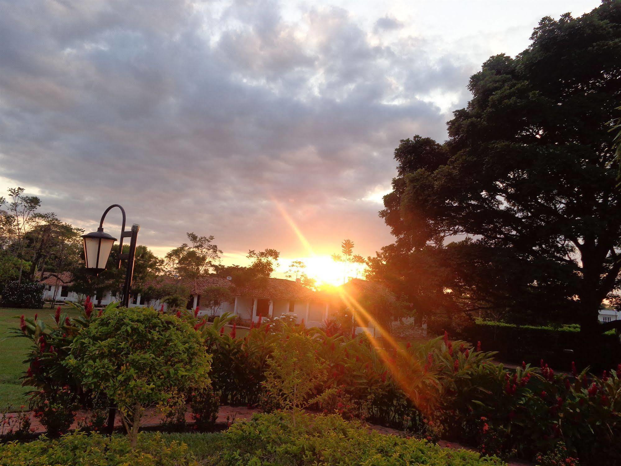 ויז'אוויסנסיו Hotel Campestre Arboretto מראה חיצוני תמונה