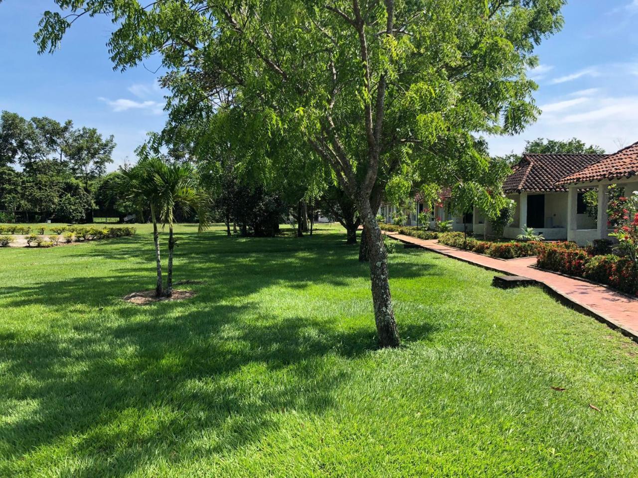 ויז'אוויסנסיו Hotel Campestre Arboretto מראה חיצוני תמונה